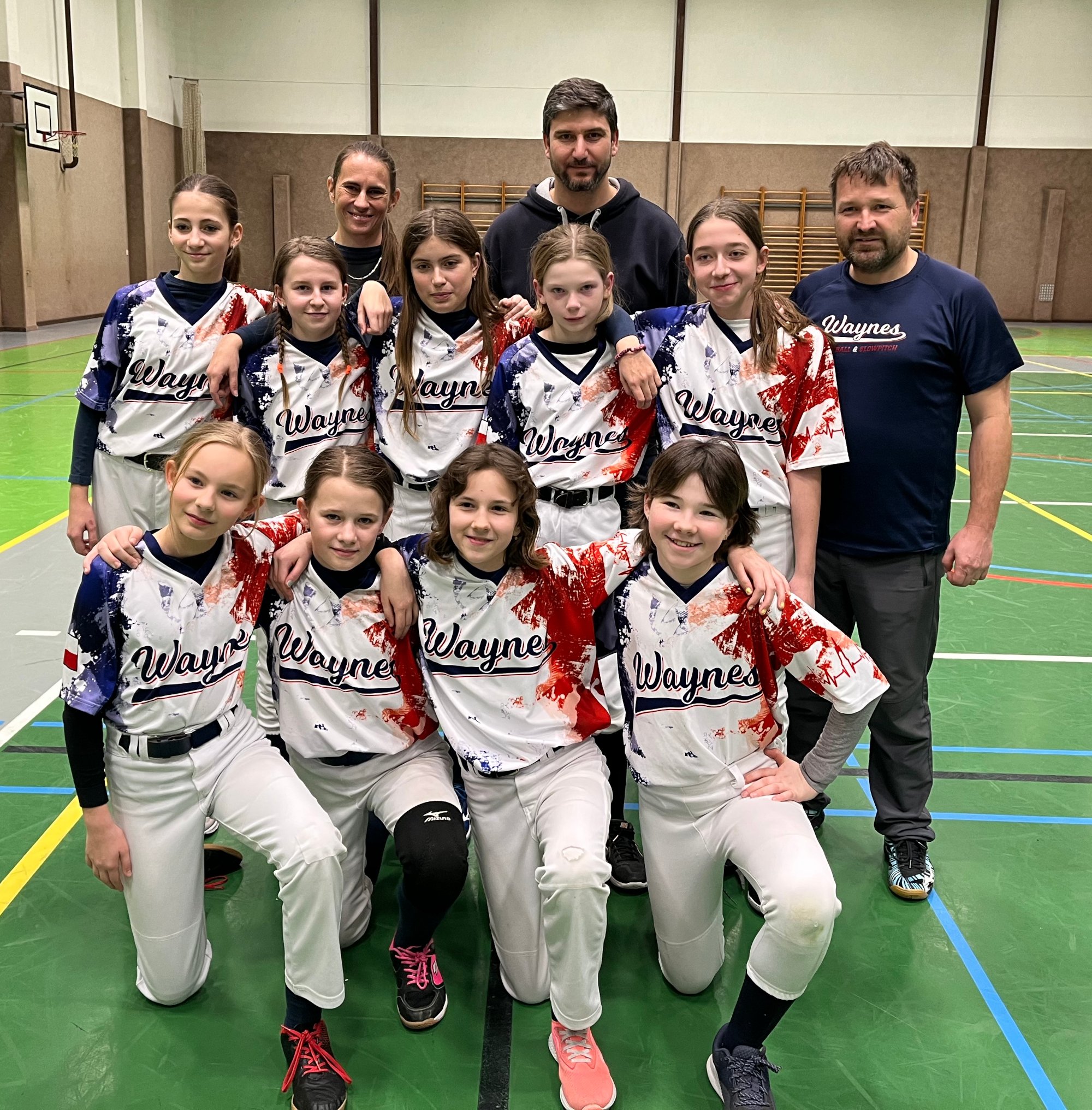 WWIC U13 Softball | Waynes Pardubice