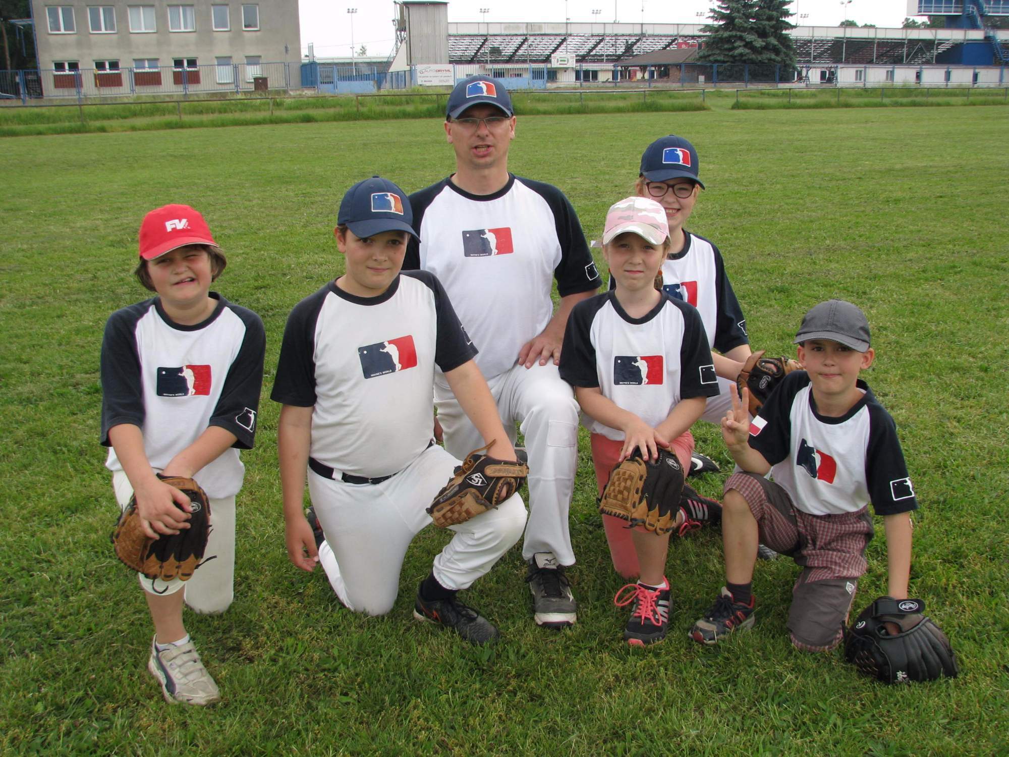 EBL U9 | Waynes | fototo Blanka