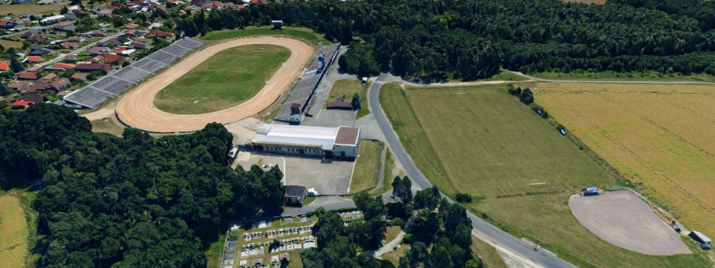 Fields Svítkov | Inside & Outside Speedway stadium