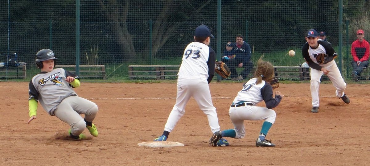 EBL U13 | Rytíři - Waynes | Jáchym a Zůza brání krádež | fototo RTR