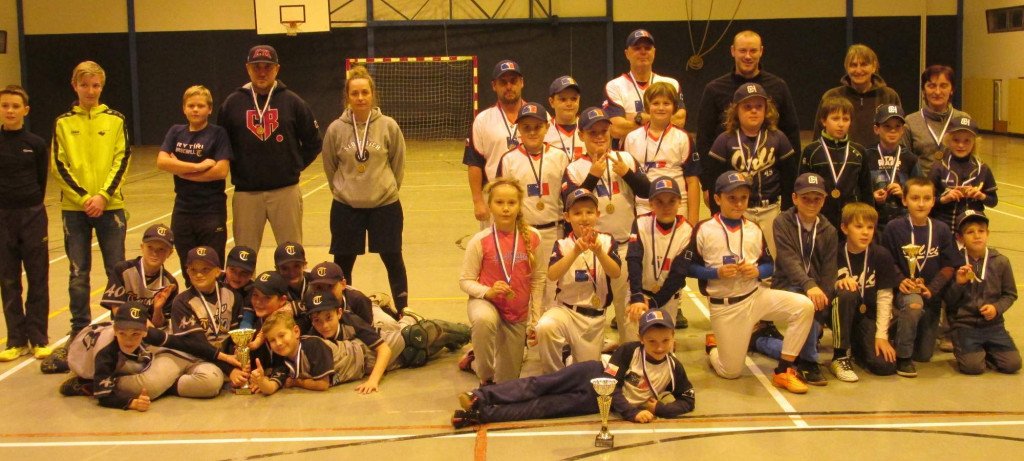Indoor Trutnov U11 2017 | Rytíři, Waynes a Orli | fototo Bubák