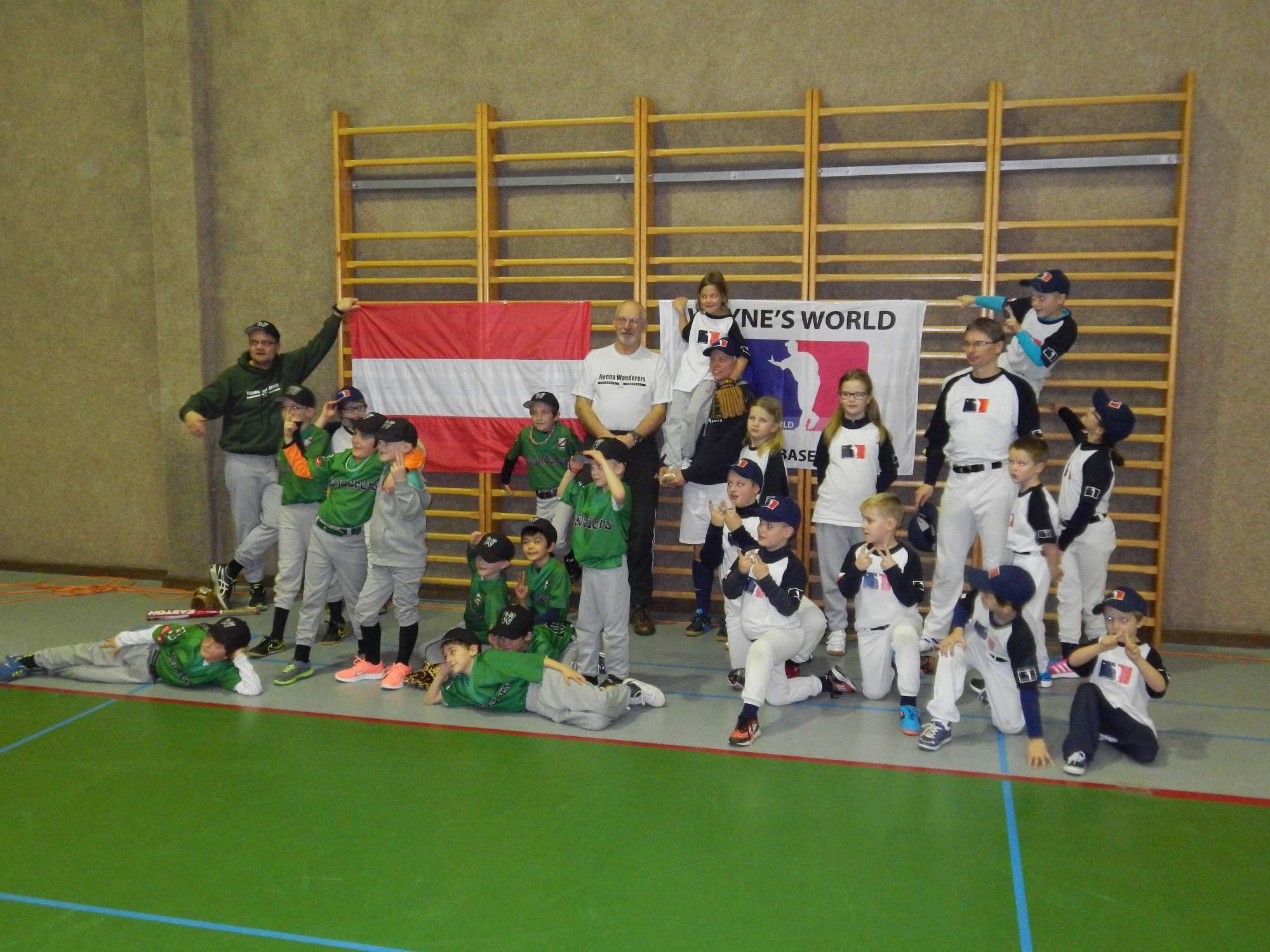 WW Indoor Cup U9 2015 | Waynes & Wanderers | fototo Tomáš Wija