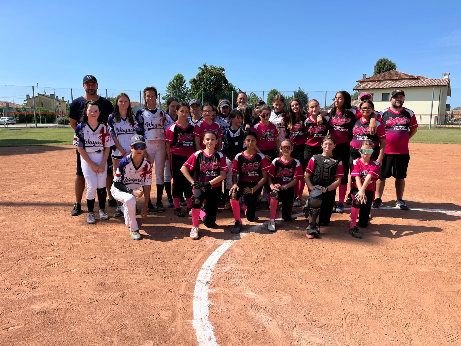 Žákyně v Itálii 2025 | Waynes & Softball School CDM