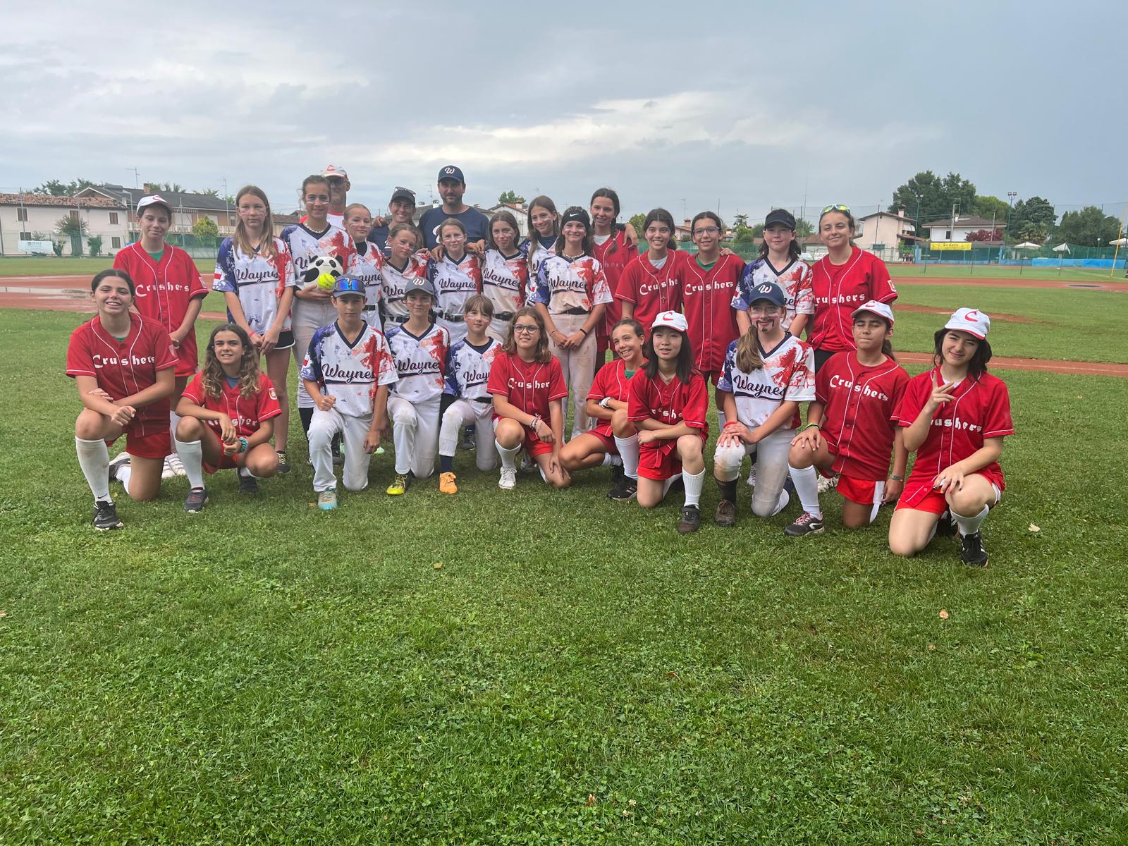 Žákyně v Itálii 2025 | Waynes & Lisbona Crushers